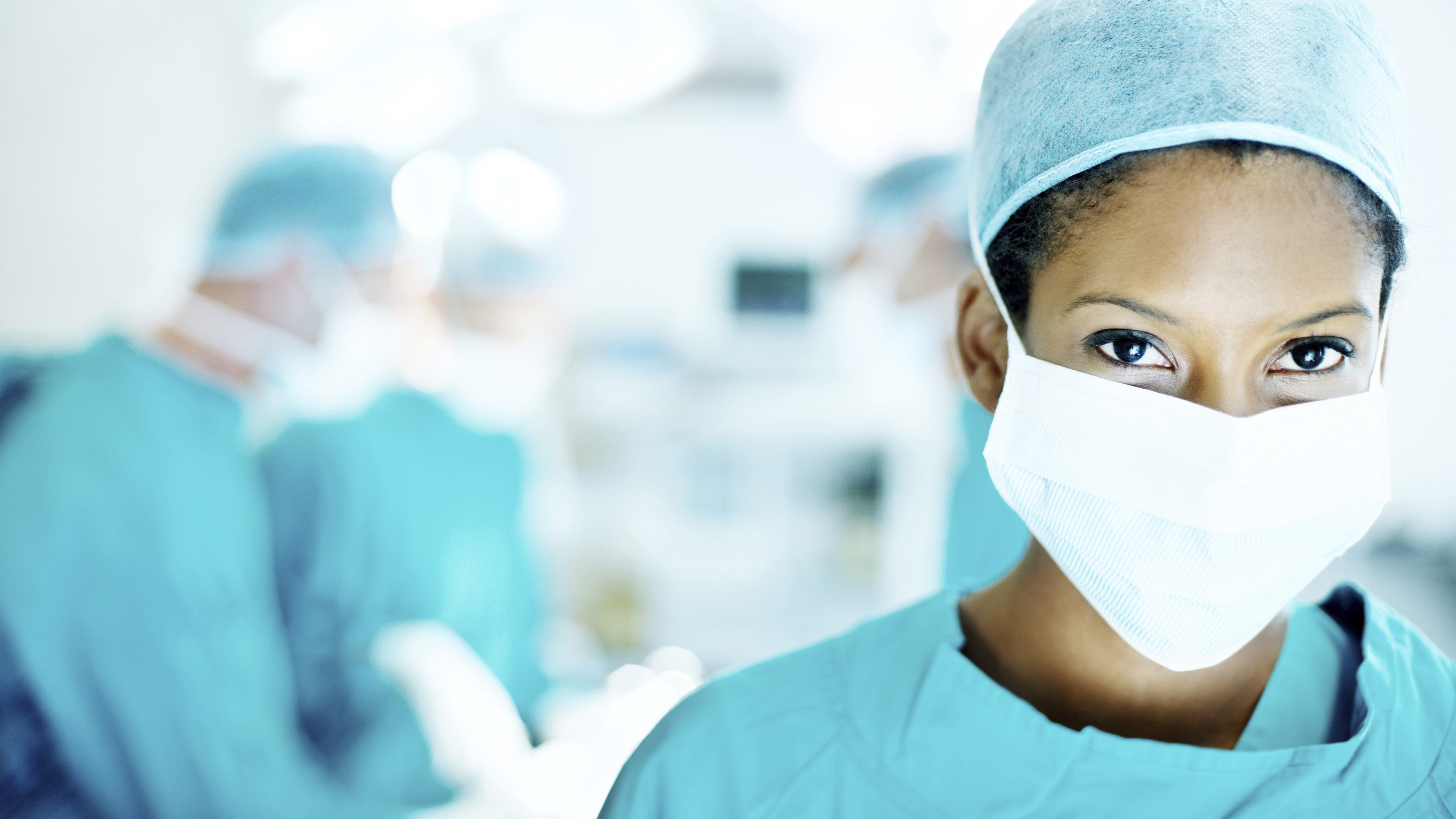 Trabalhadores da saúde denunciam condições de risco "Sem Precedentes," com a enorme falta de material para proteger profissionais da saúde e público nos hospitais